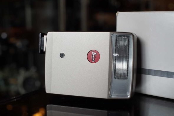 Leica 18541 CF Flash, boxed