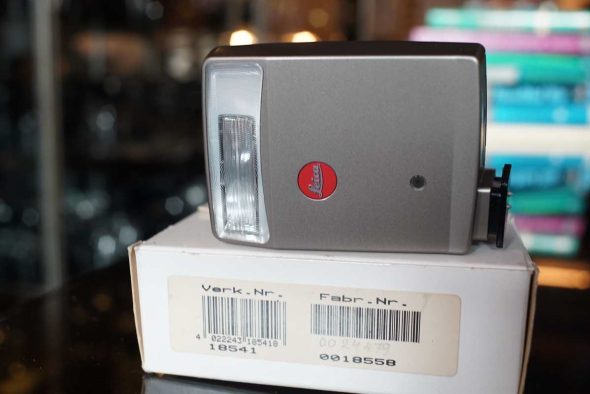 Leica 18541 CF Flash, boxed