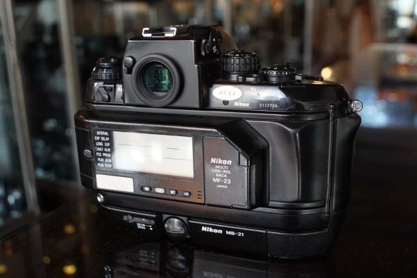 Nikon F4 + MB-21 with AF Nikkor 50mm F/1.8