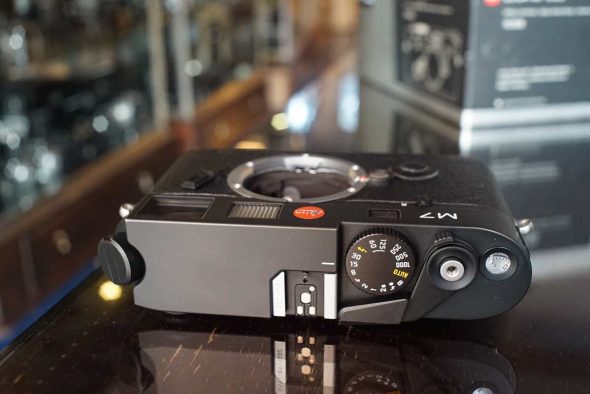 Leica M7 0.85 black chrome, boxed