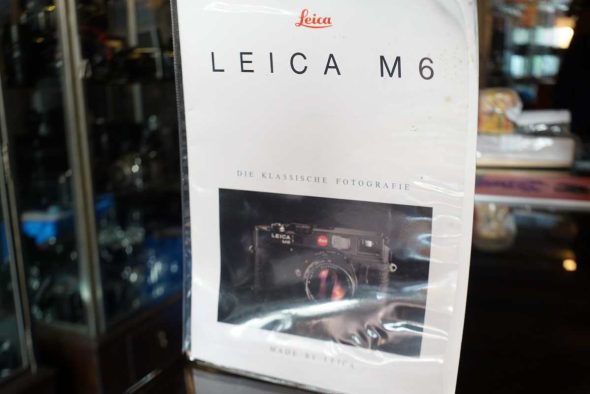 Leica M6 leather case + Leica lens case + other documentation