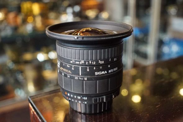 Sigma 18-35mm F/3.5-4.5 D autofocus zoom for Nikon