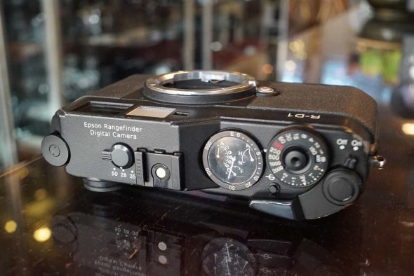 Epson R-D1 digital rangefinder camera