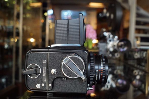 Hasselblad 500C/M with 80mm F/2.8 Planar & A12, black kit with fresh service