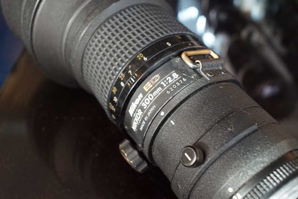 Nikon Nikkor 300mm F/2.8 AI-S telephoto lens, in transport case