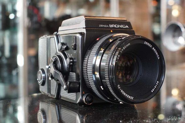 Bronica SQ-B with Zenzanon 80mm F/2.8 lens kit