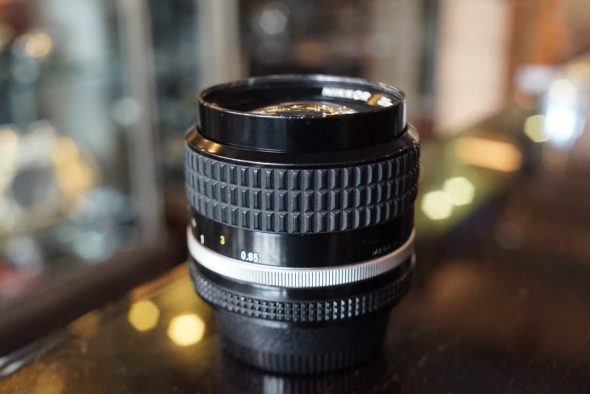 Nikon Nikkor 85mm 1:2 AI-S lens, worn