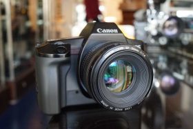 Canon EOS 650 + EF 50mm F/1.4 USM lens