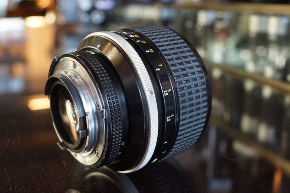 Nikon Nikkor 85mm F/1.4 AI-S portrait lens