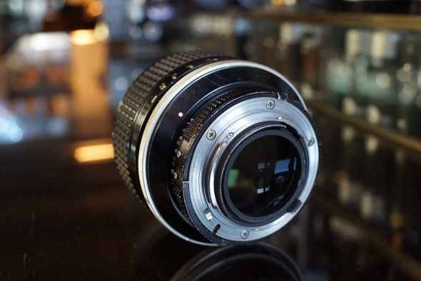 Nikon Nikkor 85mm F/1.4 AI-S portrait lens