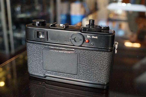 Yashica Electro 35CC black with 35mm F/1.8 lens