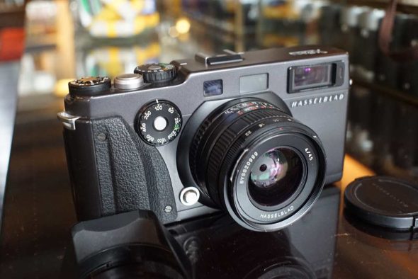 Hasselblad XPAN + 45mm F/4 lens kit