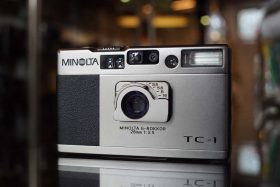 Minolta TC-1 compact camera