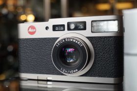 Leica 18130 CM compact camera with leather case, boxed