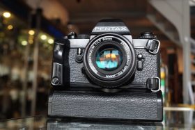 Pentax LX incl. motordrive + SMC 50mm F/1.7 lens