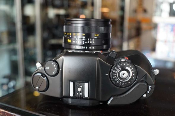 Leica R8 black + Summicron-R 50mm F/2 lens, boxed