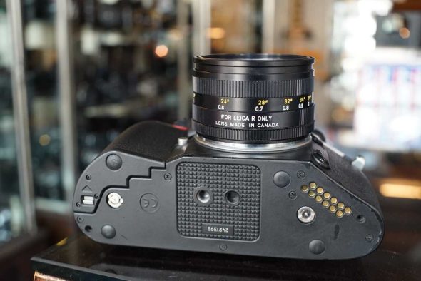 Leica R8 black + Summicron-R 50mm F/2 lens, boxed