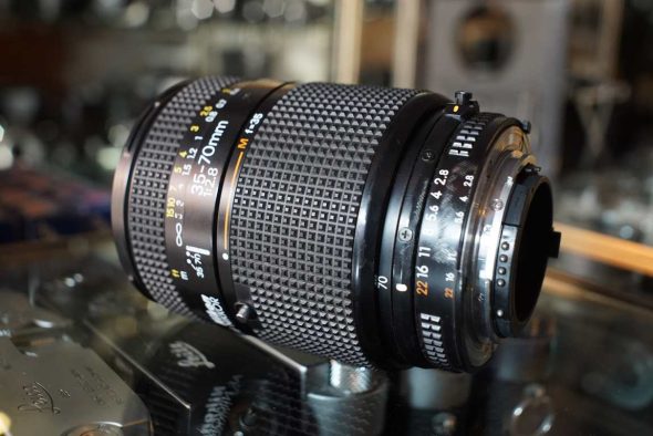 Nikon AF Nikkor 35-70mm F/2.8 lens