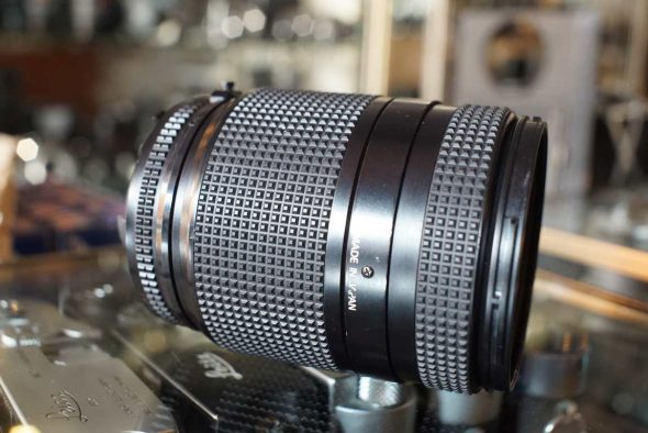 Nikon AF Nikkor 35-70mm F/2.8 lens