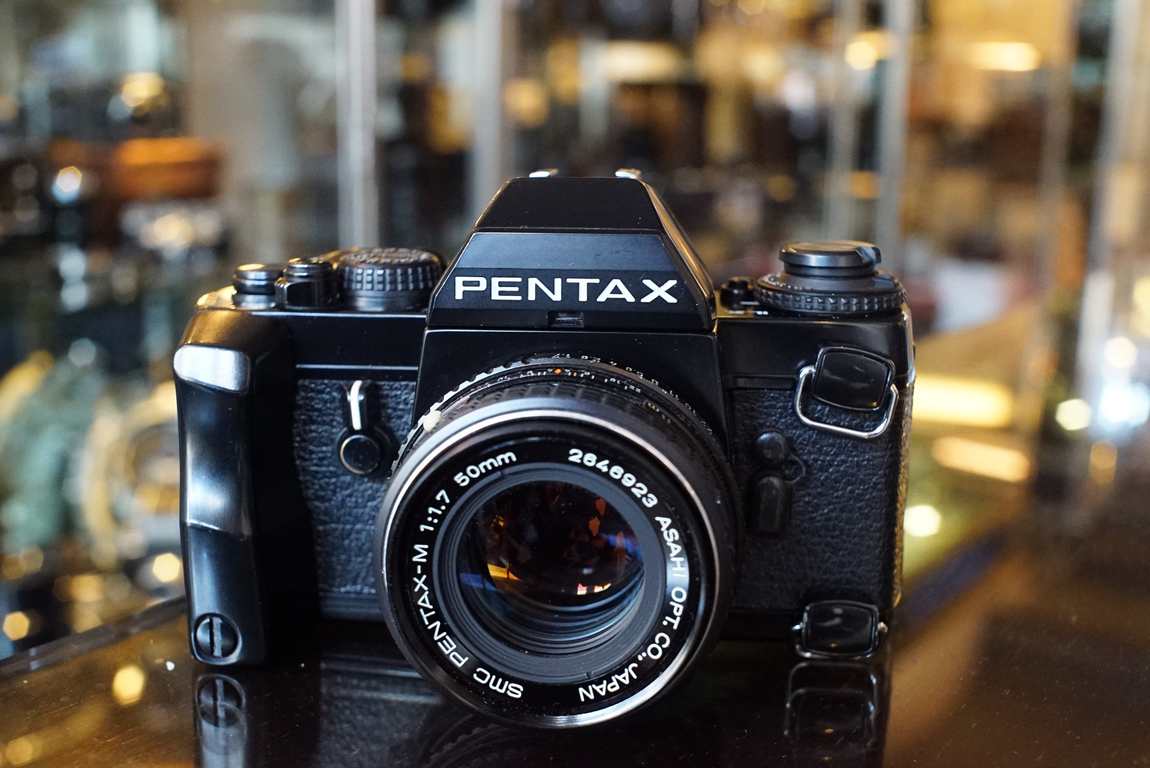 Pentax LX + SMC Pentax-M 50mm F/1.7 lens - Fotohandel Delfshaven 