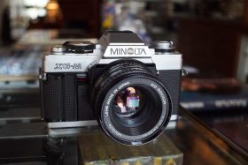 Minolta XG-M + MD Rokkor 50mm F/1.7 lens kit