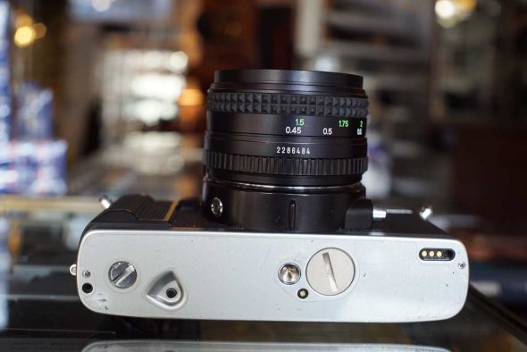 Minolta XG-M + MD Rokkor 50mm F/1.7 lens kit