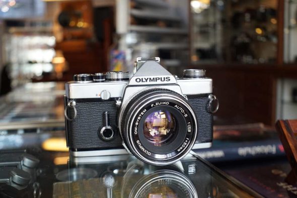Olympus OM-1 + OM 50mm F/1.8 lens kit