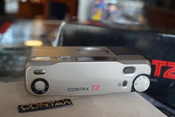 Contax T2 point and shoot, silver, boxed