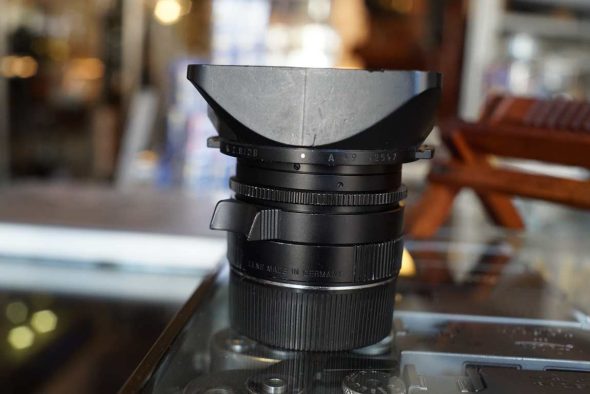 Leica Elmarit-M 28mm F/2.8 black + 12547 lenshood