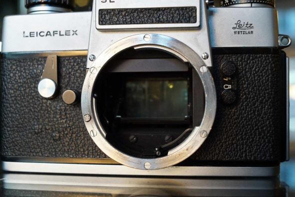 Leicaflex SL body chrome, small issue, OUTLET