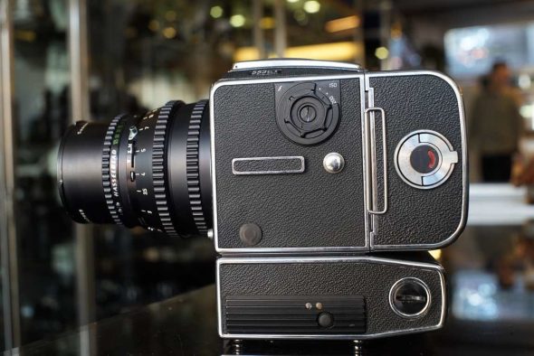 Hasselblad 553ELX + A12 filmback + Sonnar 150mm F/4 lens
