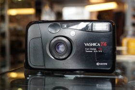 Yashica T4 black with 35mm F/3.5 Zeiss lens