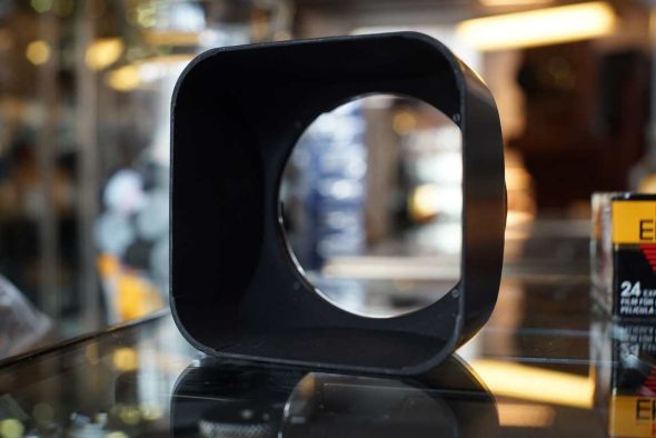 Hasselblad square plastic lenshood for Sonnar 4/150 lens