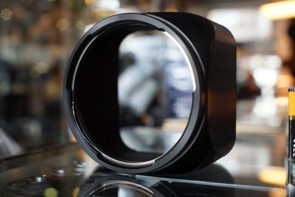 Hasselblad square plastic lenshood for Sonnar 4/150 lens