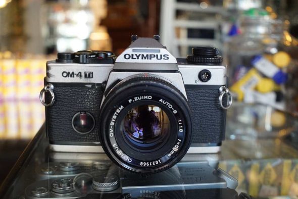 Olympus OM4-4 Ti silver + OM 50mm F/1.8 lens