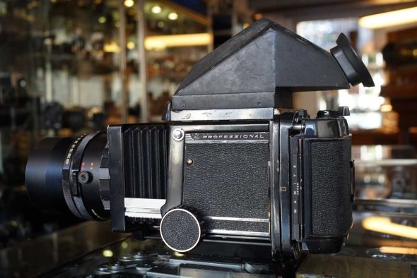 Mamiya RB67 body + Prism + Filmback + 180 lens with issue, worn, OUTLET