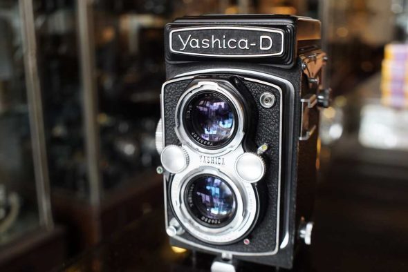 Yashica-D TLR camera, OUTLET