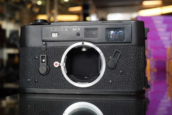 Leica M5 body black, needs service, OUTLET