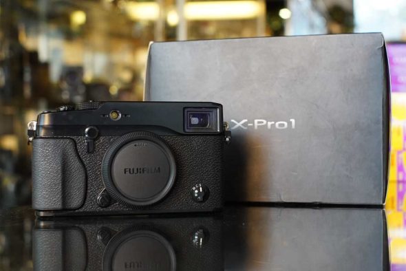 FujiFilm X-Pro1 body black, boxed