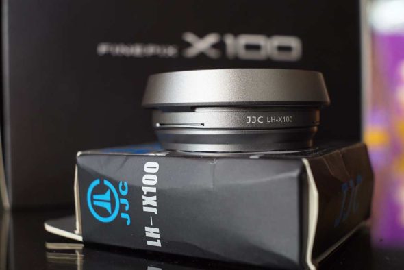 FujiFilm Finepix X100 classic silver, new, boxed