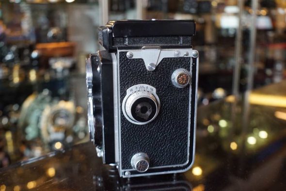 Rolleiflex TLR in leather case, OUTLET