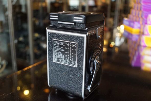 Rolleiflex TLR in leather case, OUTLET
