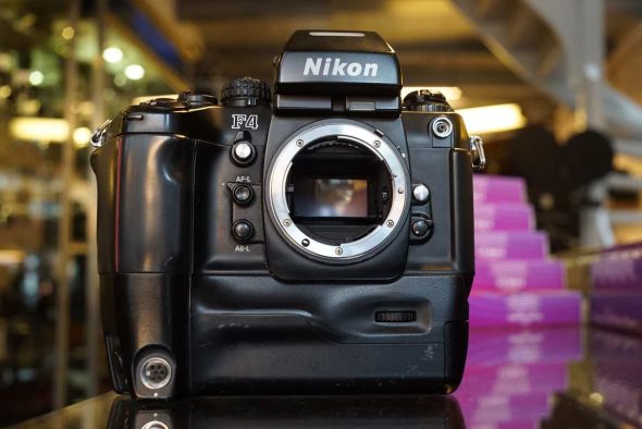 Nikon F4 body + MB-23, OUTLET