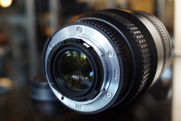 Nikon AF-D 17-35mm F/2.8 IF wide angle FX lens, boxed, OUTLET