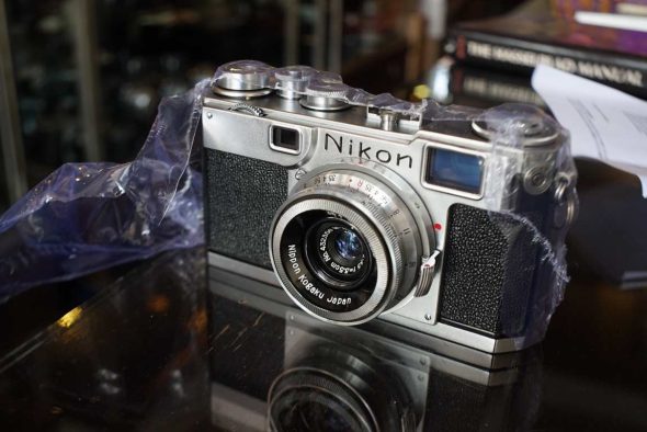 Nikon S2 rangefinder + W-Nikkor-C 35mm F/3.5 lens