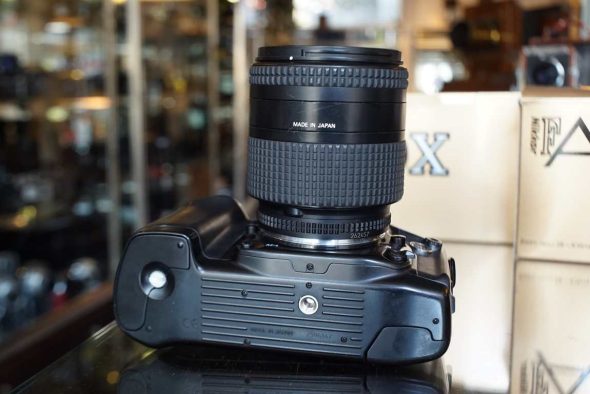 Nikon F90x kit + AF 28-105mm Nikkor lens, boxed