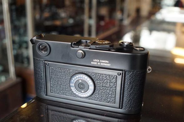 Leica M6 body black, boxed