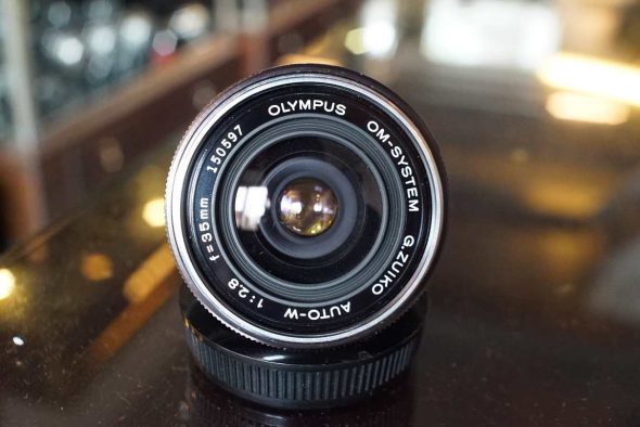 Olympus OM 35mm F/2.8 Auto-W G.zuiko lens