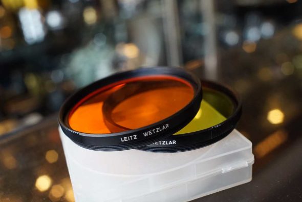 Lot of 2x Leica E67 filter. Green + Orange. in cases