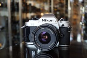 Nikon FG silver + Tokina 28mm F/2.8 lens